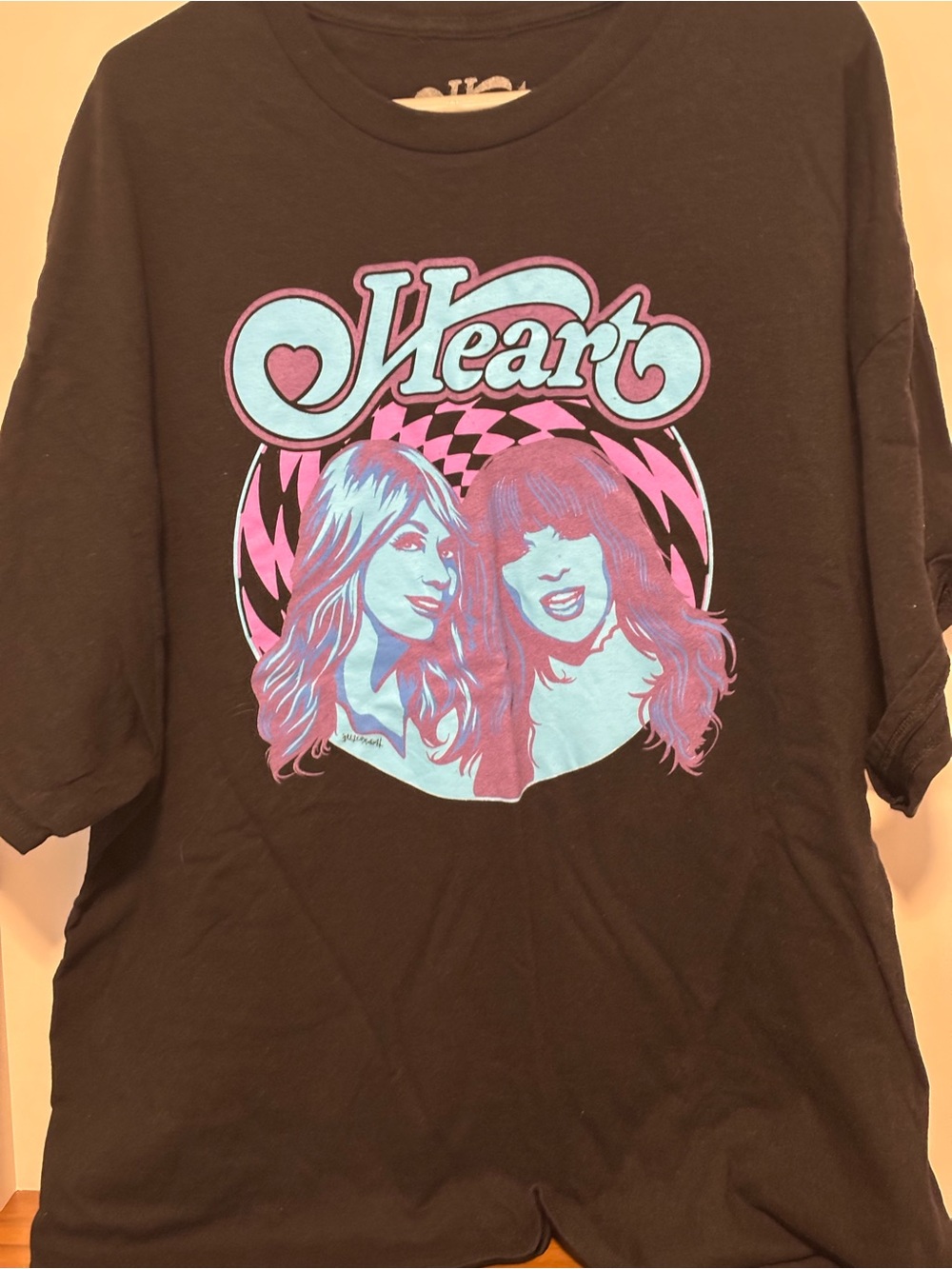 Source Unknown Black Long Sleeve Tee with Pink and Blue Heart Band Graphic